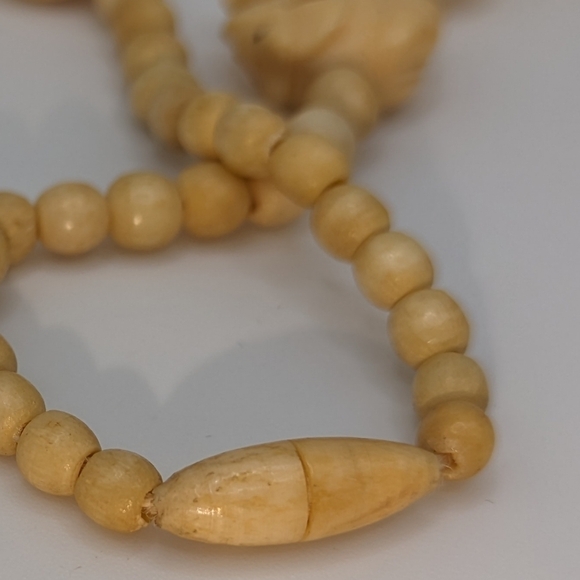60's Bone Beaded Necklace With Elephant Carvings - Picture 5 of 10